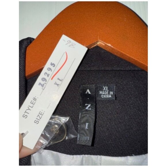 NWT A.Z.I Black & White Bold Letter Single Button Blazer Size XL - Picture 6 of 11